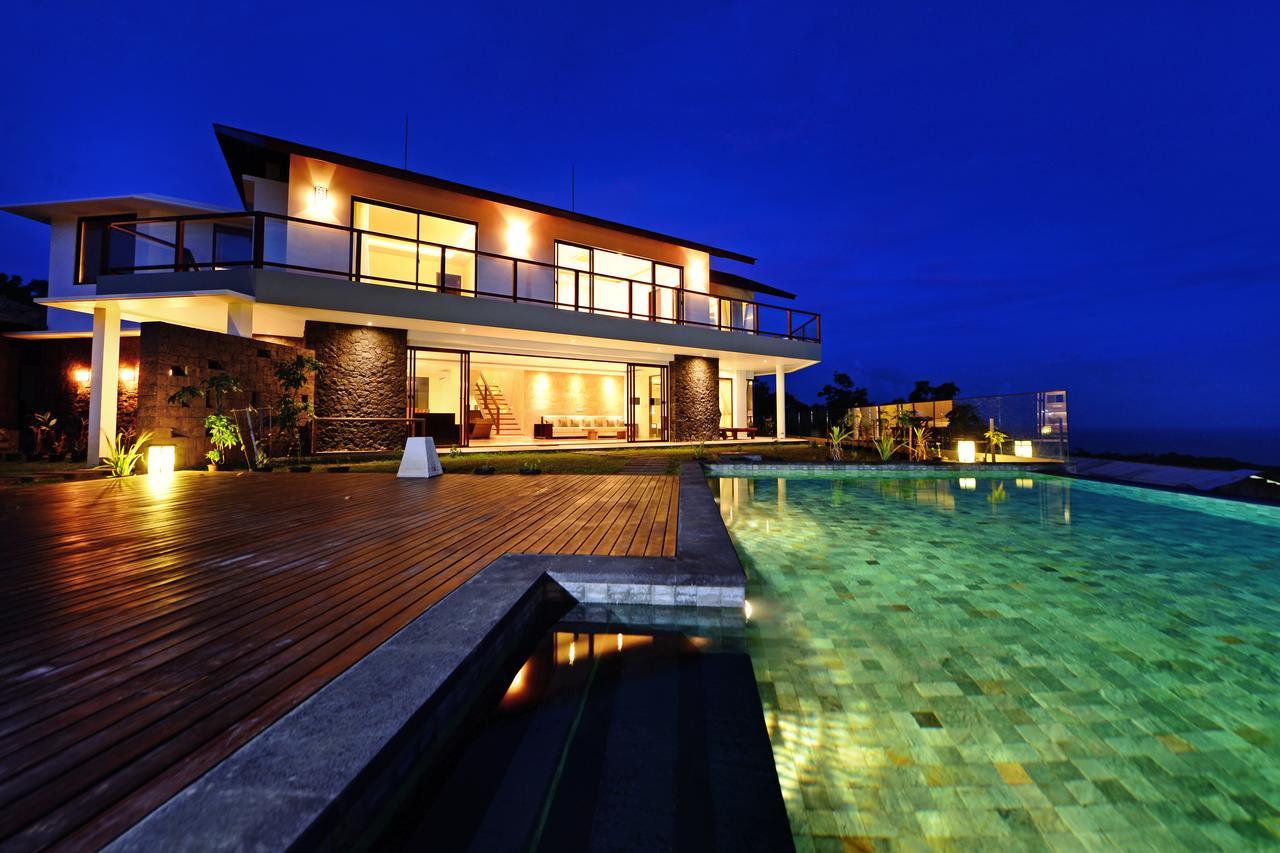 Uluwatu Villa Exterior photo